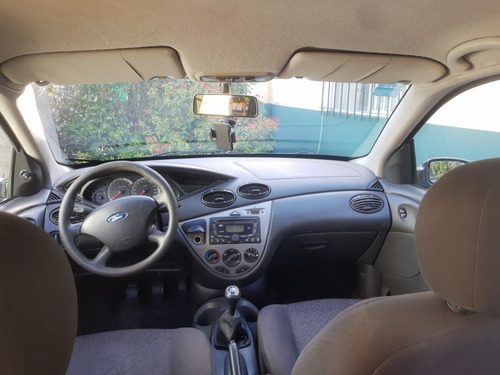 Ford Focus 2.0 Sedan Edge Mp3 2008
