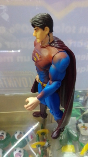 Figura Superman Dc Cómics Articulada 14cm (Usado)