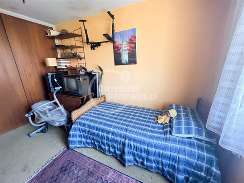 Casa En Venta De 4 Dorm. En Las Condes