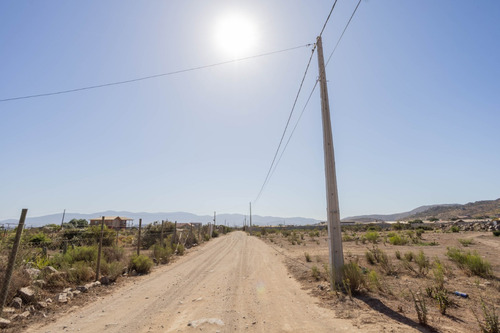 Terreno Con Factibilidad De Luz Y Agua En Cruz De Cañas