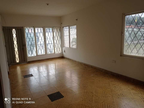 Imagen 8 de 28 de Se Vende Casa Bifamiliar Esquinera En Ciudad Modelo (j.s)