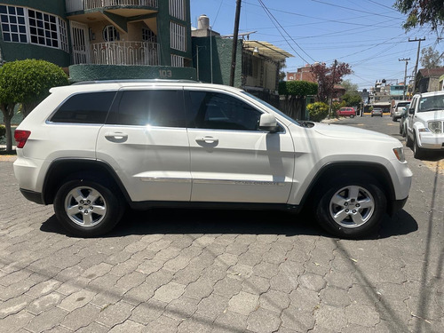 Jeep Grand Cherokee Laredo V6 Lujo 4x2 At
