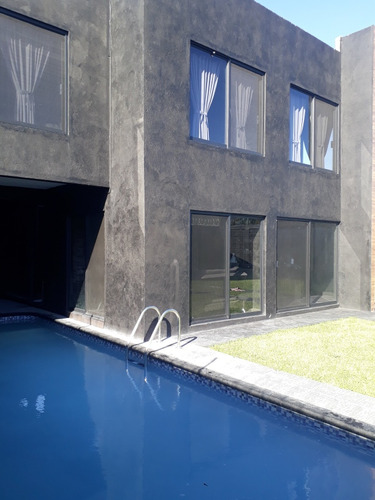 Casa Con 3 Recamaras 3 Baños 2 Pisos