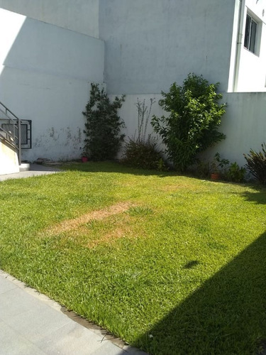 Imagen 26 de 28 de Casa En Venta De 2 Dormitorios C/ Cochera En Ramos Mejía