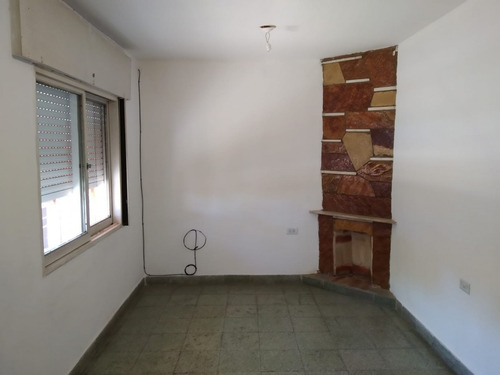 Los Naranjos Excelente Vivienda Sobre Calle Principal , Zona Comercial