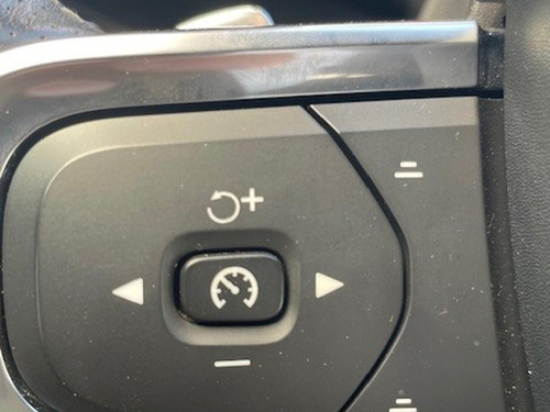 Volvo XC40 T5 R-Design Plus Auto 4WD