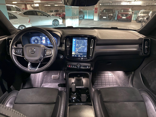 Volvo XC40 1.5 T5 R-Design Hybrid