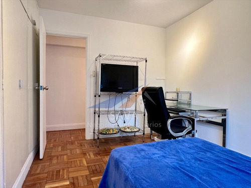 Alquiler Apartamento 3 Dormitorios + Servicio En Punta Carretas! A Pasos De La Rambla!