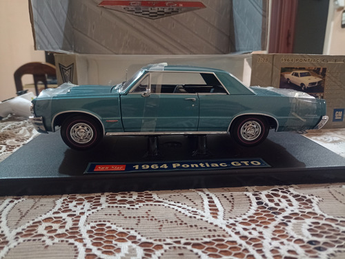 Pontiac Gto 1964 A Escala 1/18 - Sun Star Azul Acero