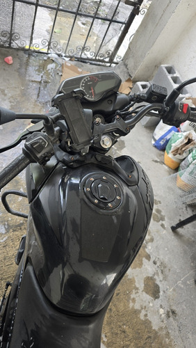 Motocicleta Bajaj Pulsar N250 2023