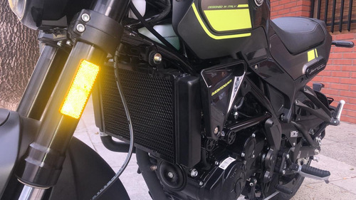Benelli Leoncino 250