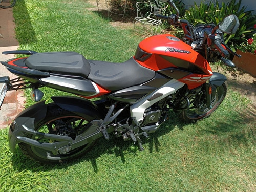 Bajaj Rouser Ns 200