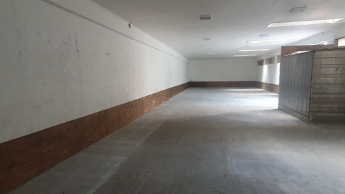 Arriendo Local Comercial En El Centro De Coyhaique