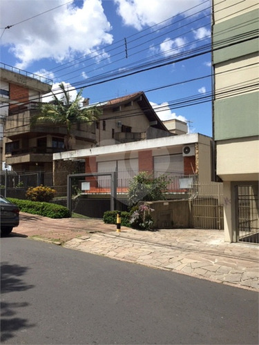 Imagem 9 de 15 de Casa Com 3 Dormitórios Em Excelente Localização No Bairro Auxiliadora. - Reo606628