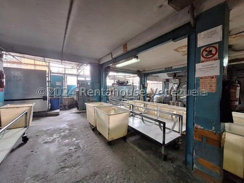 Excelenteoportunidad, Lavandería Industrial Totalmente Operativa En Venta En Boleita Sur, 25-6413