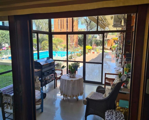 Villa Ballester. Casa 5 Ambientes. Con Piscina
