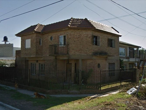 Imagen 2 de 2 de Casa En Venta En José C Paz