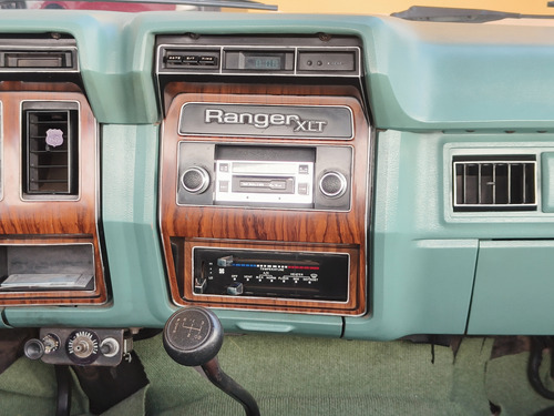 Ford F-100 3.9D Lujo