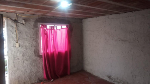 Casa En Venta - 5 Dormitorios 3 Baños - 230mts2 - Longchamps