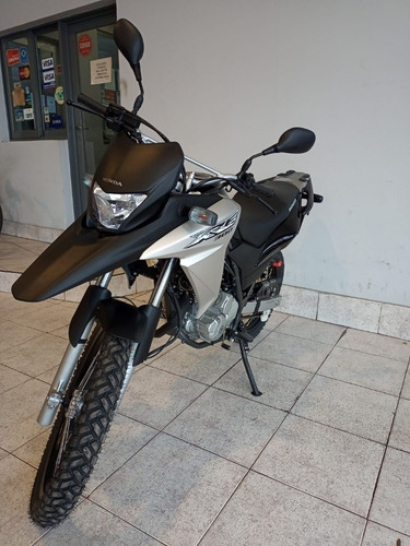 Imagen 8 de 17 de Honda Xre 300 M.2021