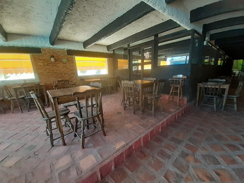 Se Vende Hotel Tucacas & Spa Boca De Aroa, Falcon. Operativo