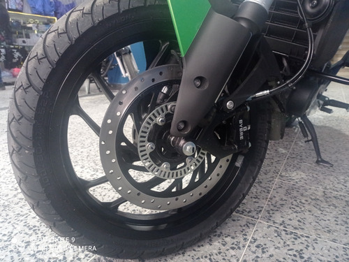 Imagen 11 de 13 de Bajaj Dominar 400