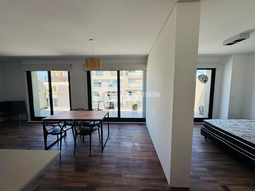 Venta 2 Amb Semicerrado Con Terraza Y Parrilla Propia En Palermo Hollywood