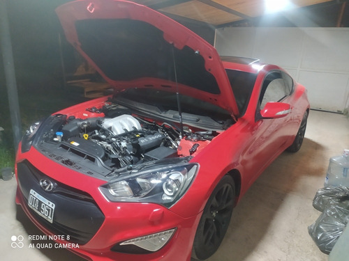 Imagen 11 de 15 de Hyundai Genesis 2014 3.8 Coupe 300cv 8at
