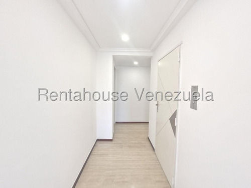 Mb Apartamento (1 Nivel) En Venta En Campo Alegre, Distrito Metropolitano