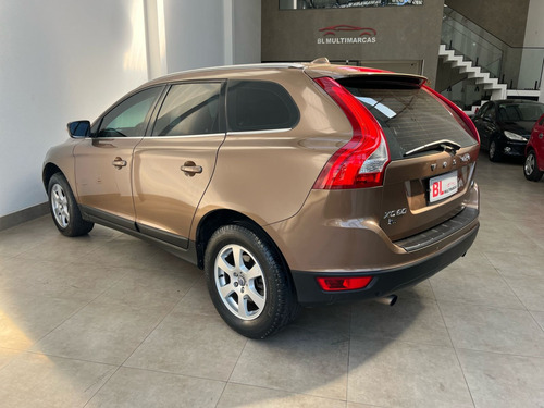 Volvo XC60 2.0 T5 COMFORT FWD TURBO GASOLINA 4P AUTOMÁTICO