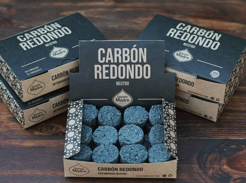 Imagen 2 de 5 de Carbón Vegetal Redondo Neutro Sagrada Madre Caja X 24 Unid