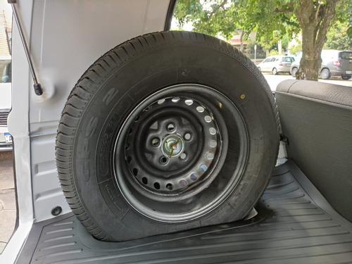 Volkswagen Kombi 1.4 Lotação Total Flex 3p