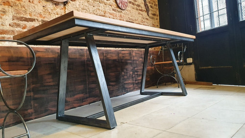Imagen 2 de 3 de Mesa Comedor Quincho Madera Paraiso 210x85 + Base 70x30