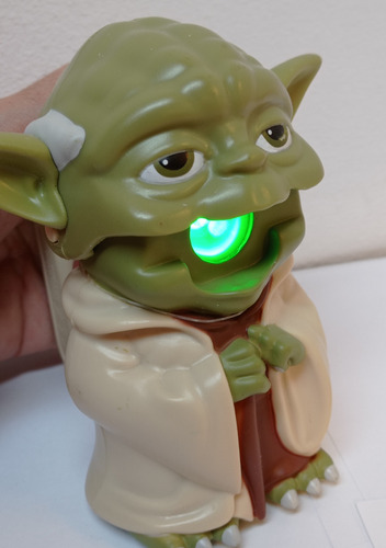 Figura Yoda Linterna 2013 Jakks Star Wars