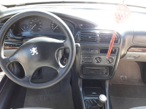 Imagen 7 de 12 de Peugeot 406 1997 1.8 St
