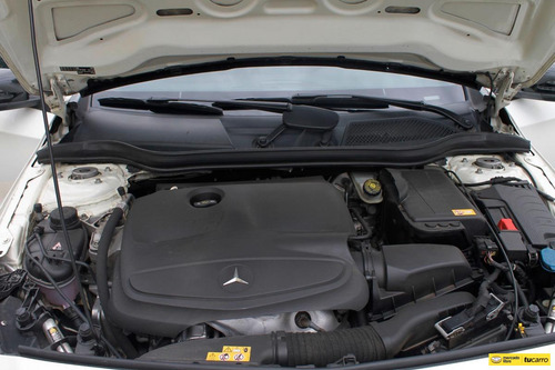 Imagen 10 de 25 de Mercedes Benz A250 Sport 2016