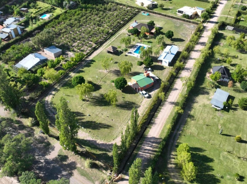 Complejo De Cabañas En Venta - 3 Ufs - Mendoza