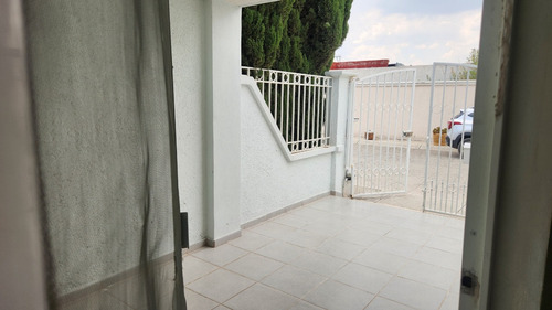 Venta De Casa De Un Nivel En Pachuca. Ideal Si No Deseas Subir Escaleras.