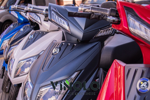 Imagen 4 de 7 de Frente Óptica Scooter Hawk Viñolo Vehiculos Electricos