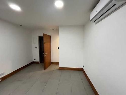 Arrienda Oficina 17 M2, Edif Telar (68945)