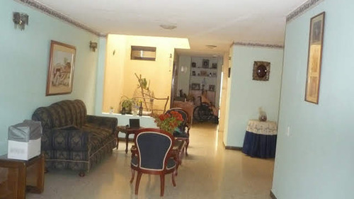 Venta De Casa Bifamiliar De 268mt2; El Ingenio, Sur De Cali, 8922.