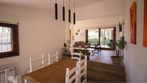 Imagen 2 de 19 de Casa En Playa Mansa