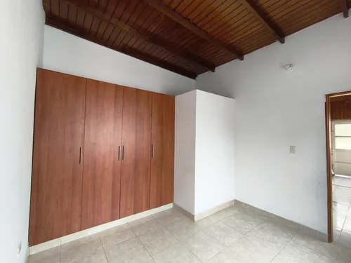 Apartaestudio En Arriendo En Quinta Bosch. Cod A30756