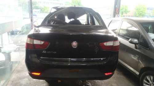 Imagem 1 de 8 de Sucata Fiat Grand Siena 1.4 8v Attractiv Manual Ano 2015