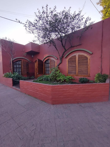 Casa En Venta De 3 Ambientes Gonzalez Balcarce 3600 (remedios De Escalada)