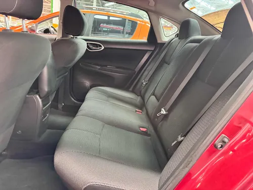 Nissan Sentra 1.8 Advance Cvt