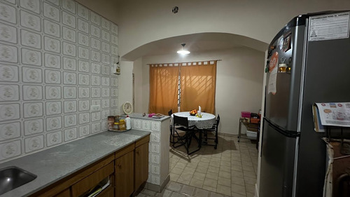 Venta Casa 3 Dormitorios Floresta Con Cochera