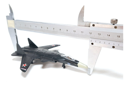 Miniatura Diecast Maisto, Avión Sukhoi Su47 Berkut