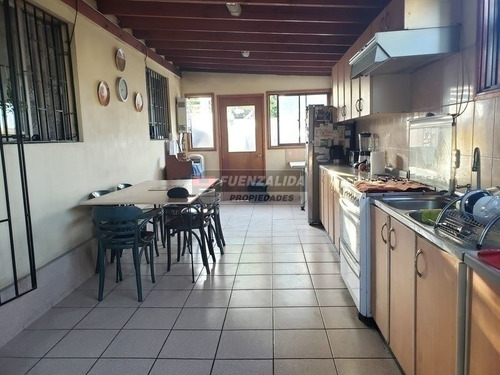 Casa En Venta De 6 Dormitorios En Maipú