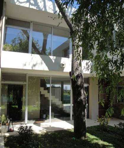Imagen 4 de 19 de Excelente Casa A La Laguna
